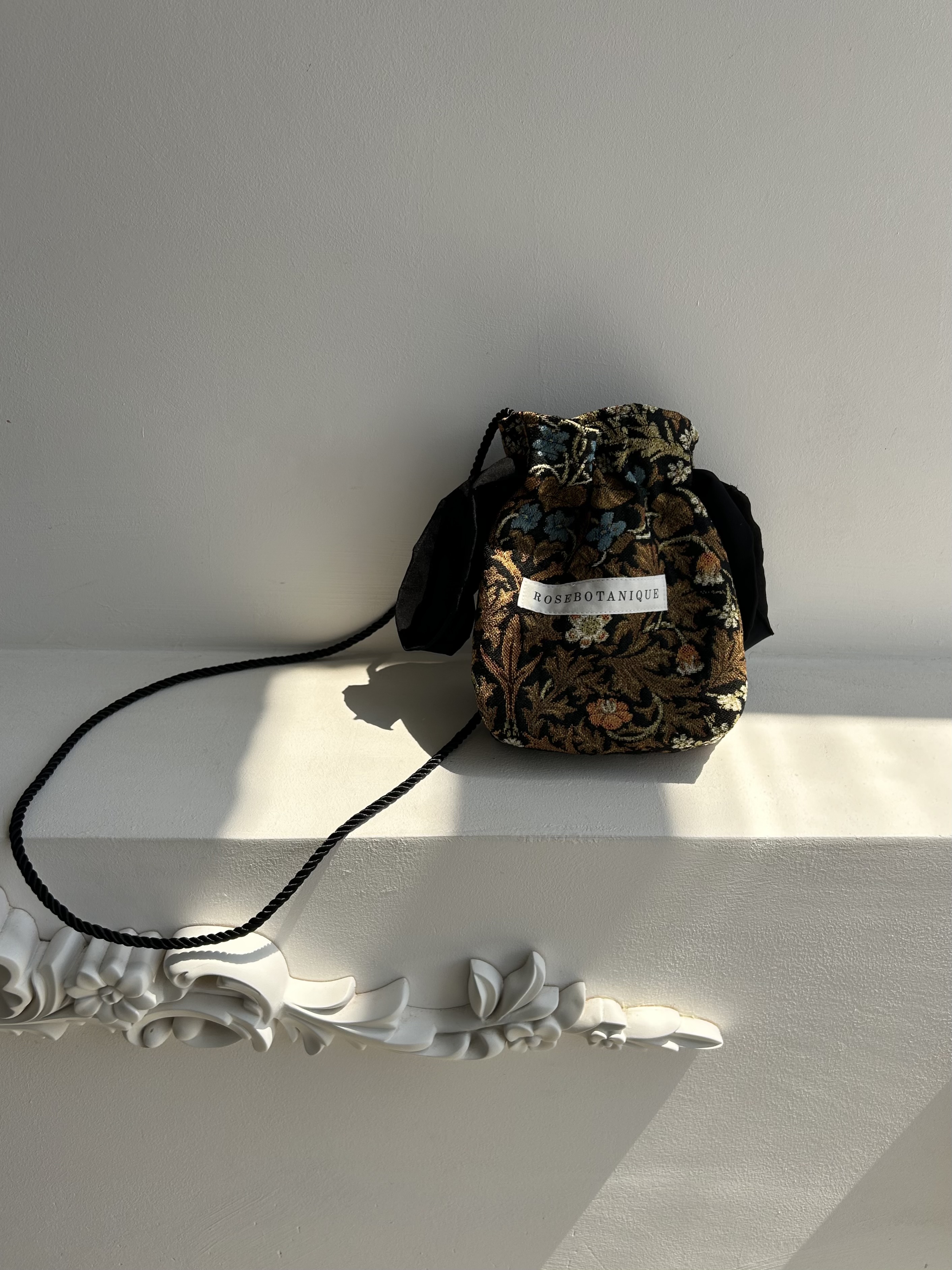 Мешочек rsbtnq · оттенок Black